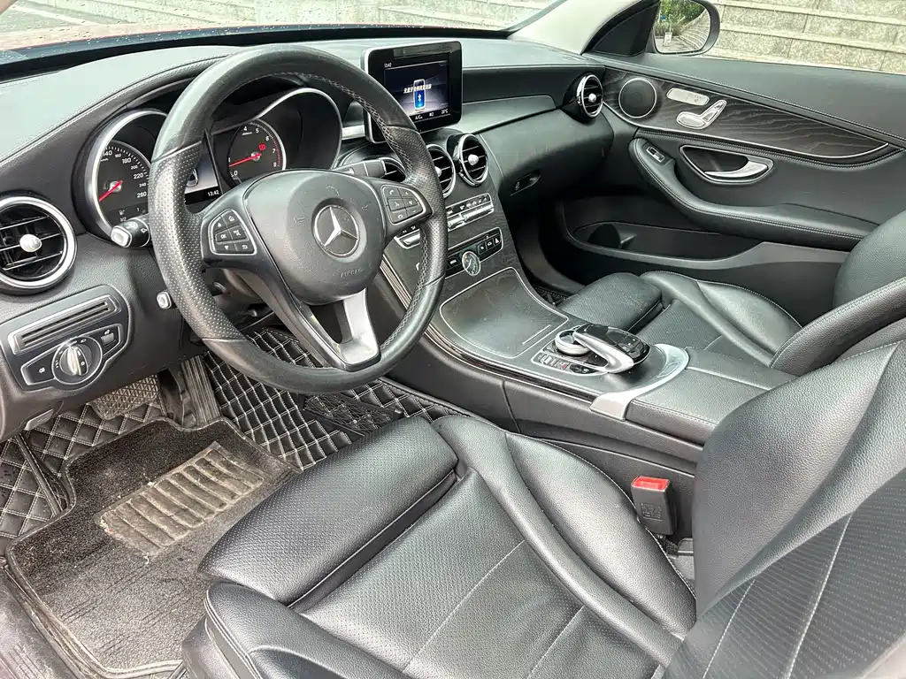 Mercedes-Benz C-Class — миниатюра 9