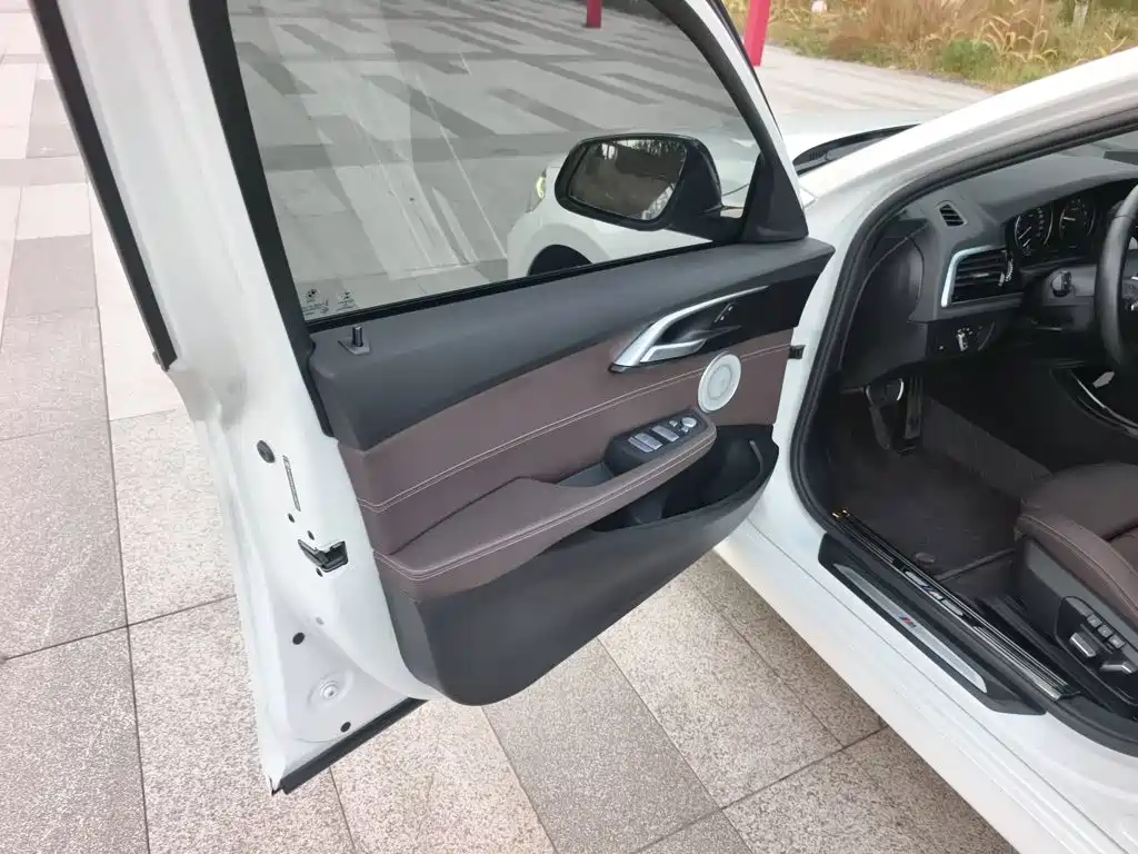 BMW 1 Series — миниатюра 11