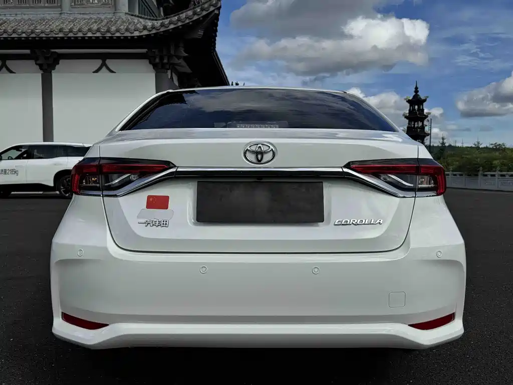 Toyota Corolla — миниатюра 5