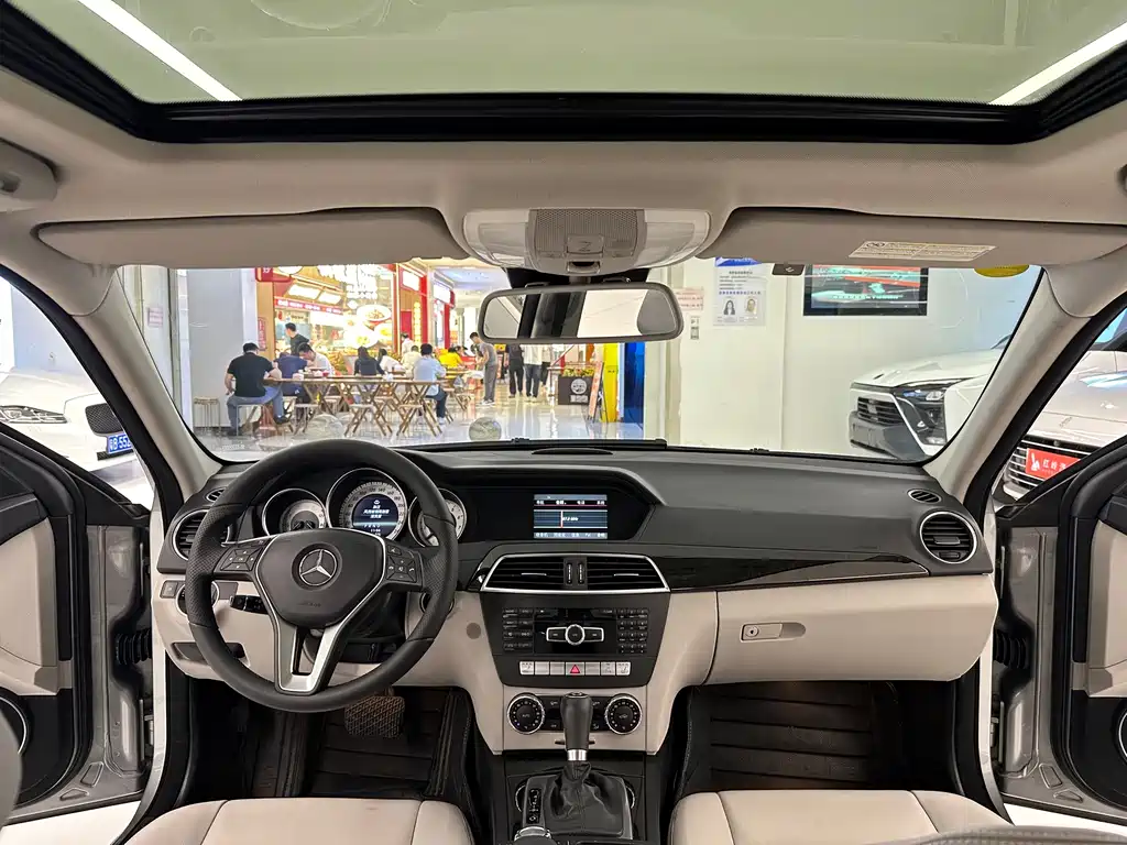 Mercedes-Benz C-Class — миниатюра 19