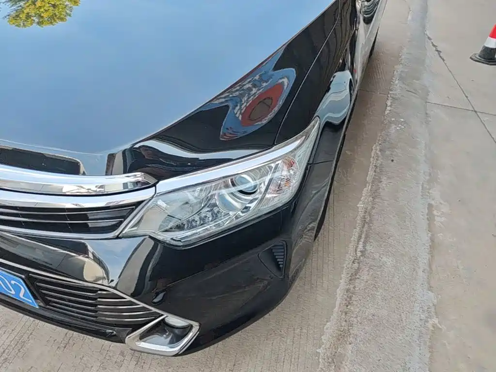 Toyota Camry — миниатюра 24