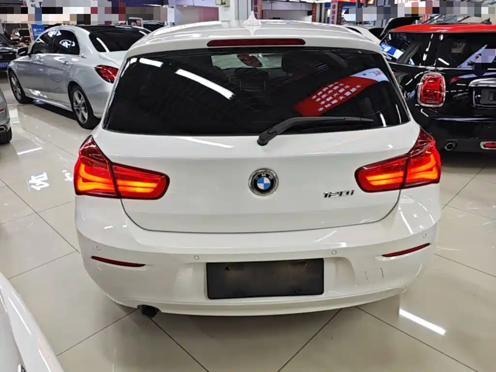BMW 1 Series (Import) — миниатюра 6
