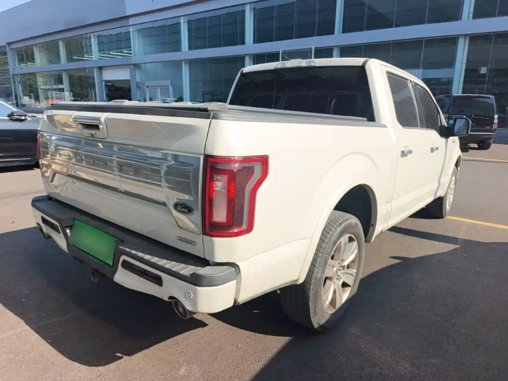 Ford F-150 Raptor — миниатюра 7