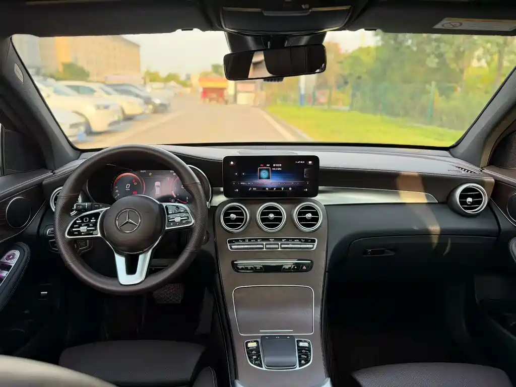 Mercedes-Benz GLC — миниатюра 5