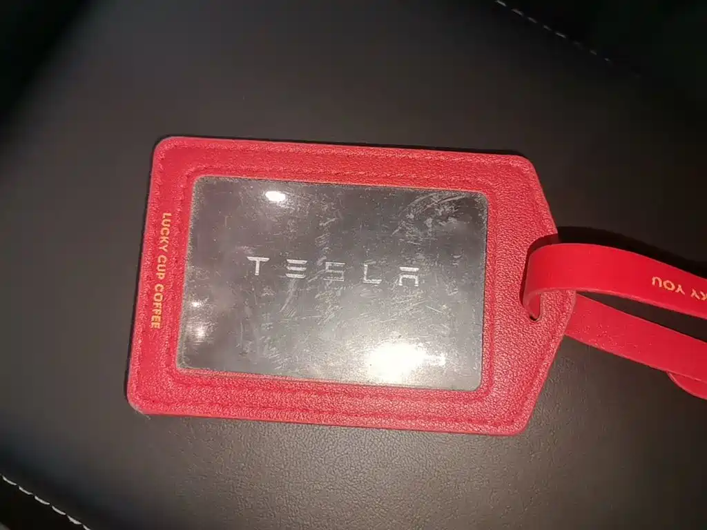 Tesla Model 3 — миниатюра 9