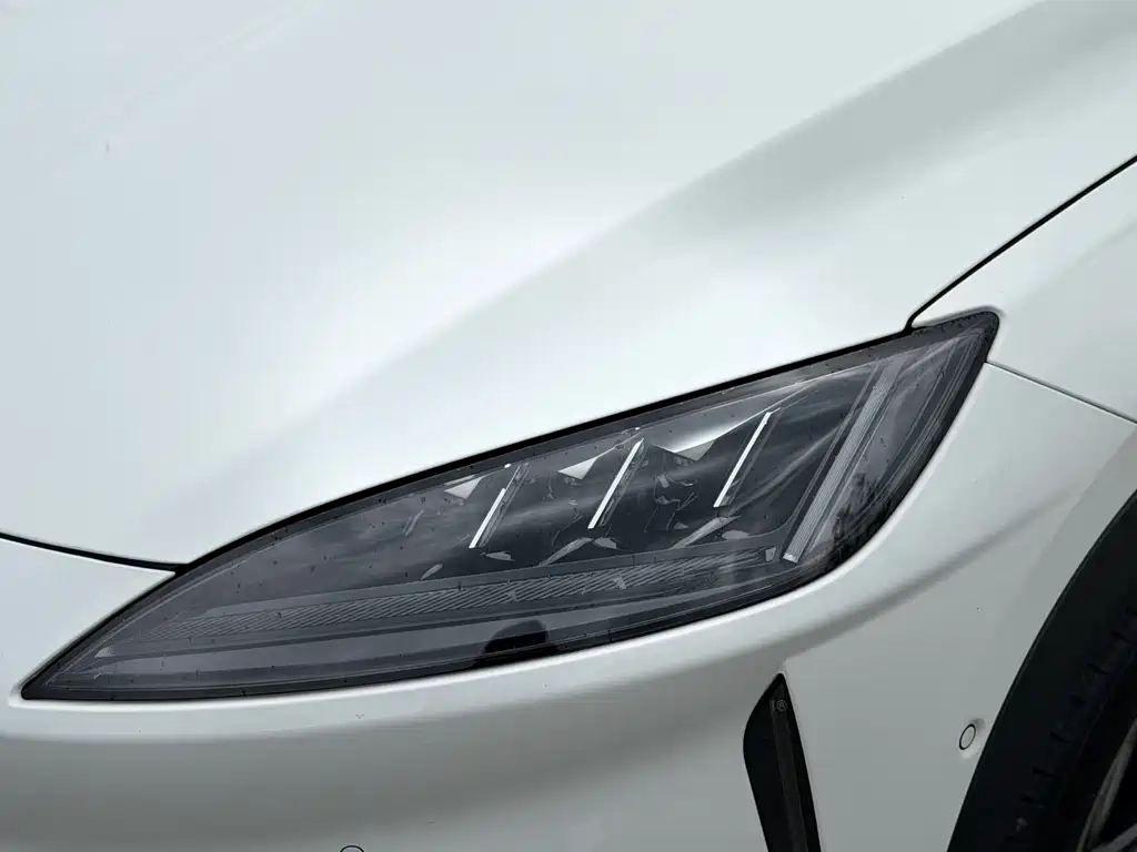 XPeng G3 — миниатюра 20