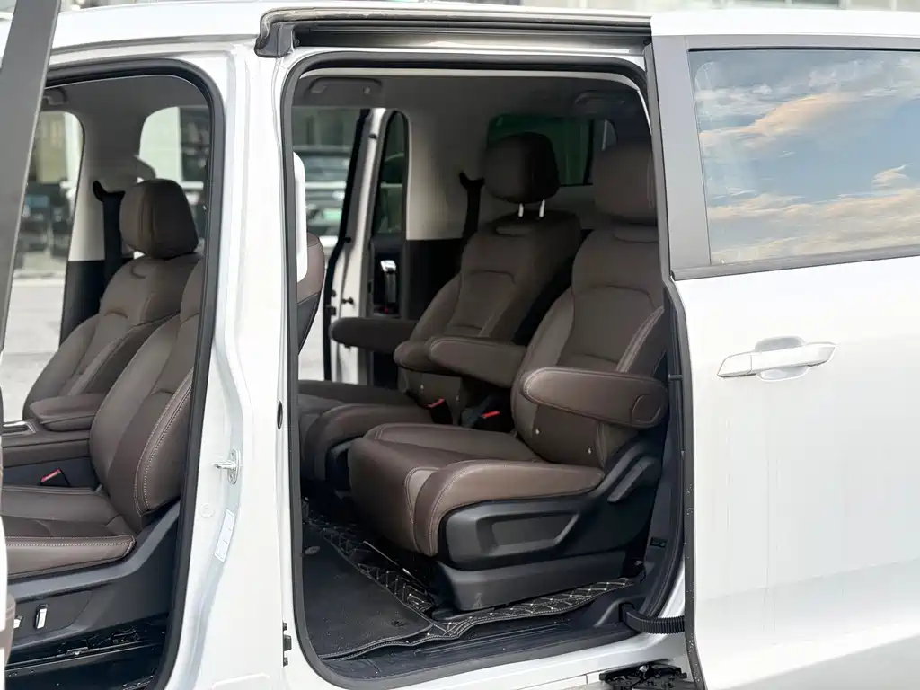 Wuling Xingguang 730 — миниатюра 6