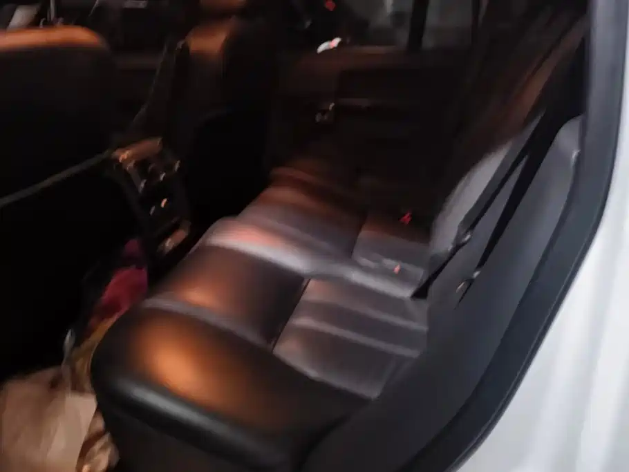 Land Rover Range Rover — миниатюра 11