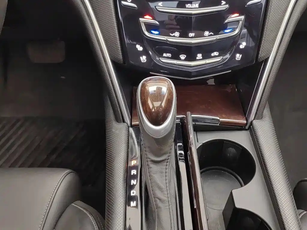 Cadillac XTS — миниатюра 13