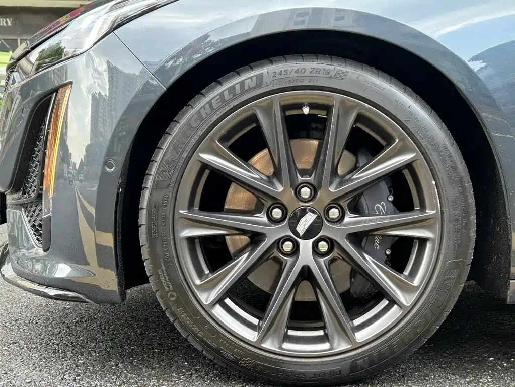 Cadillac CT5 — миниатюра 8