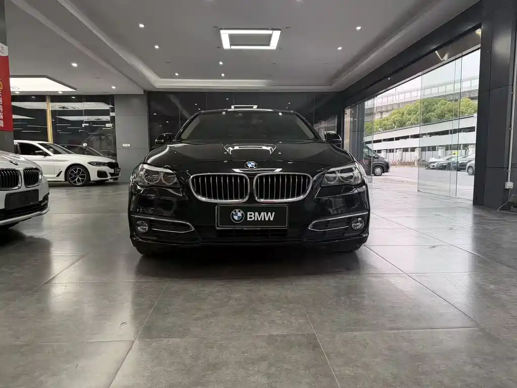 BMW 5 Series 2016