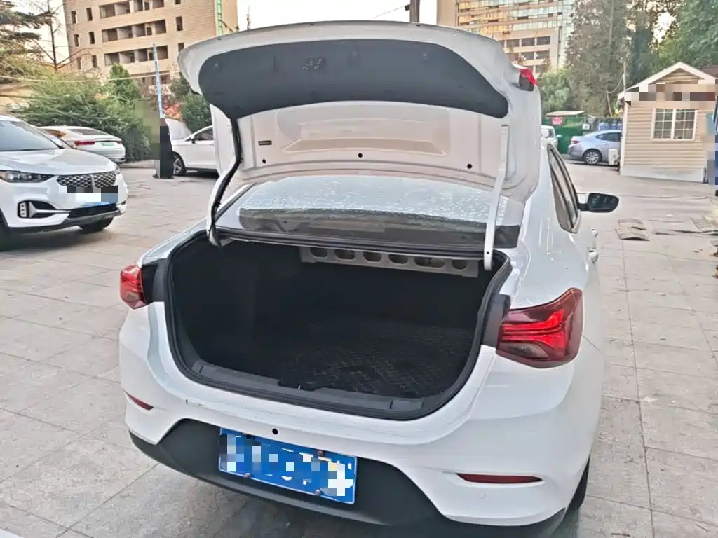 Chevrolet Cavalier — миниатюра 19