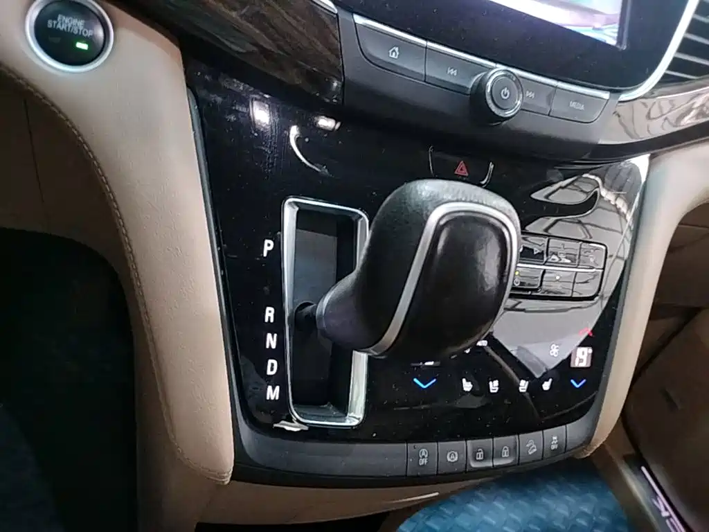 Buick GL8 — миниатюра 14