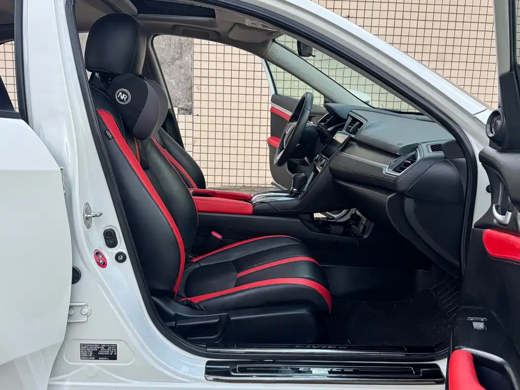 Honda Civic — миниатюра 13
