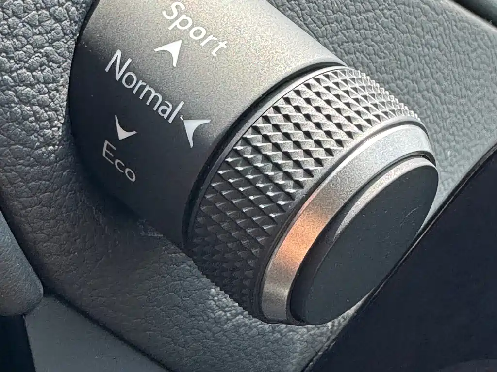 Lexus ES — миниатюра 13