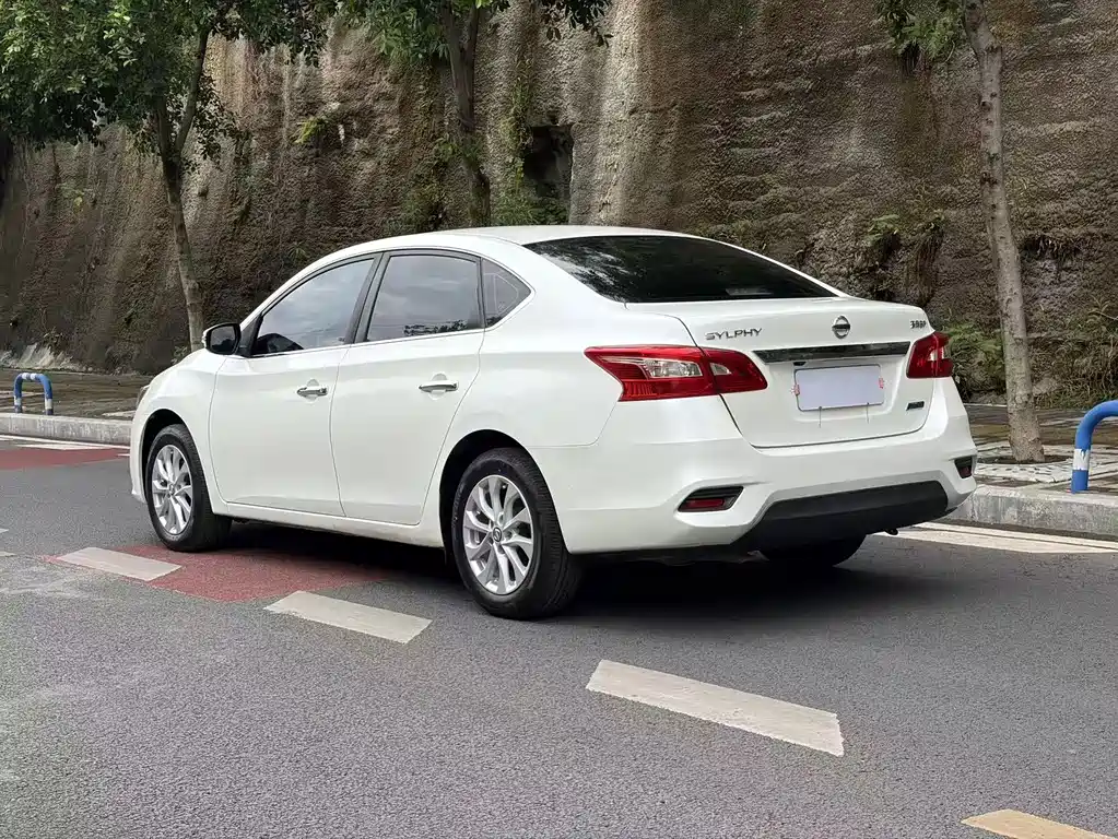 Nissan Sylphy — миниатюра 14