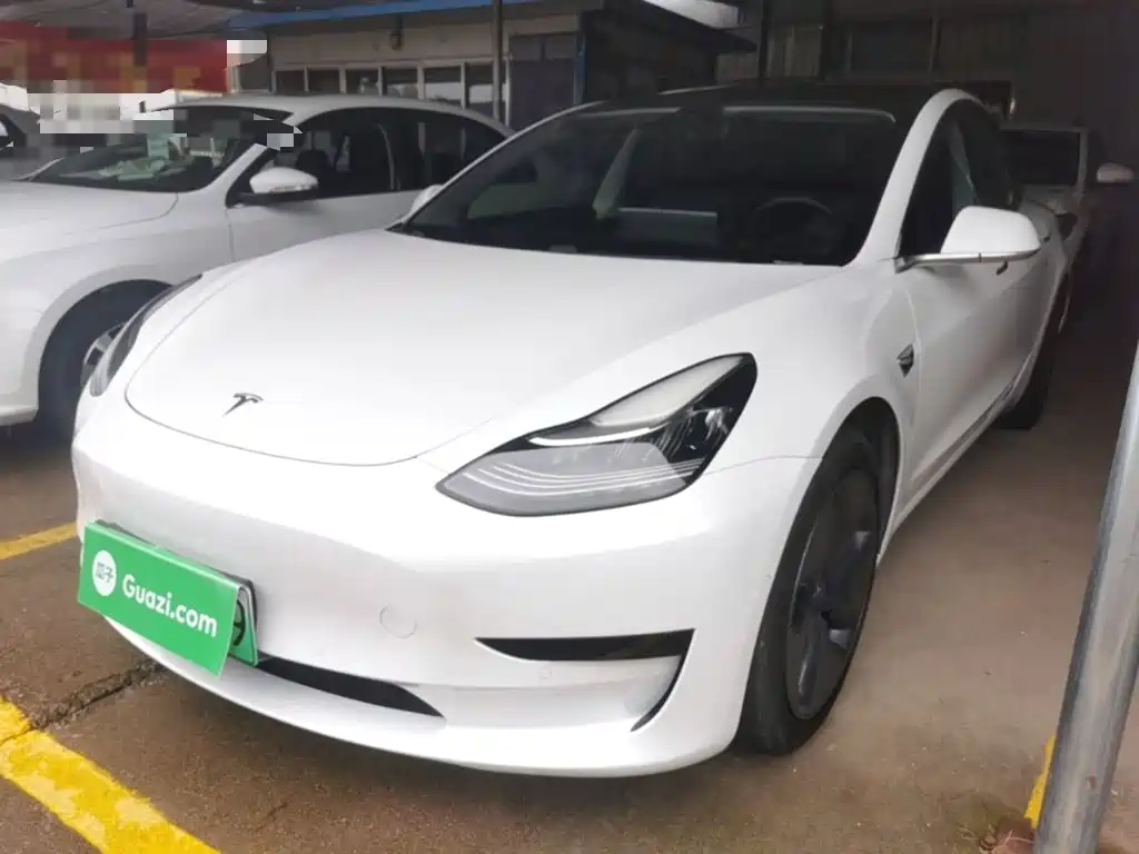 Tesla Model 3 — миниатюра 2