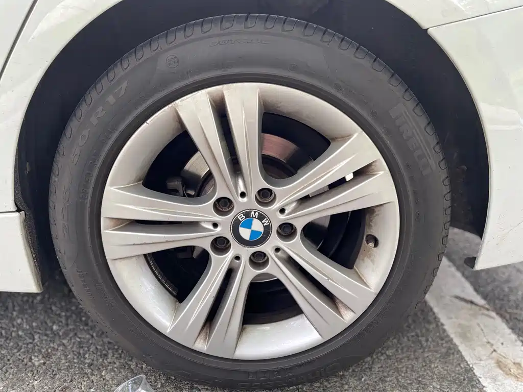 BMW 3 Series — миниатюра 11