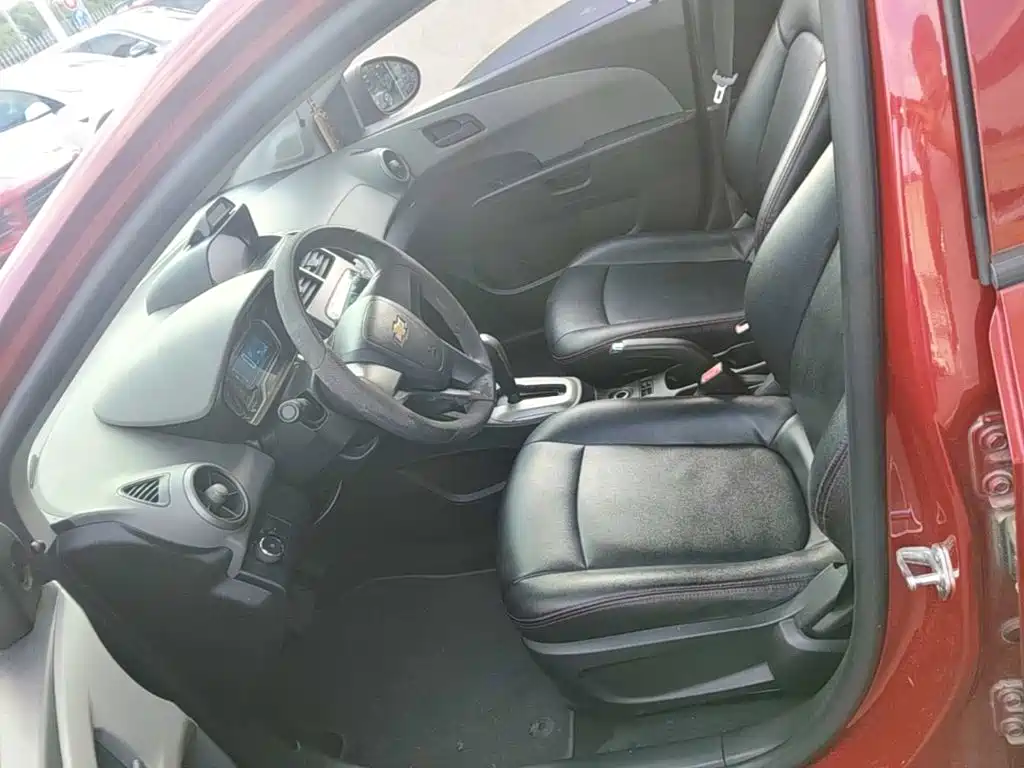 Chevrolet Aveo — миниатюра 15