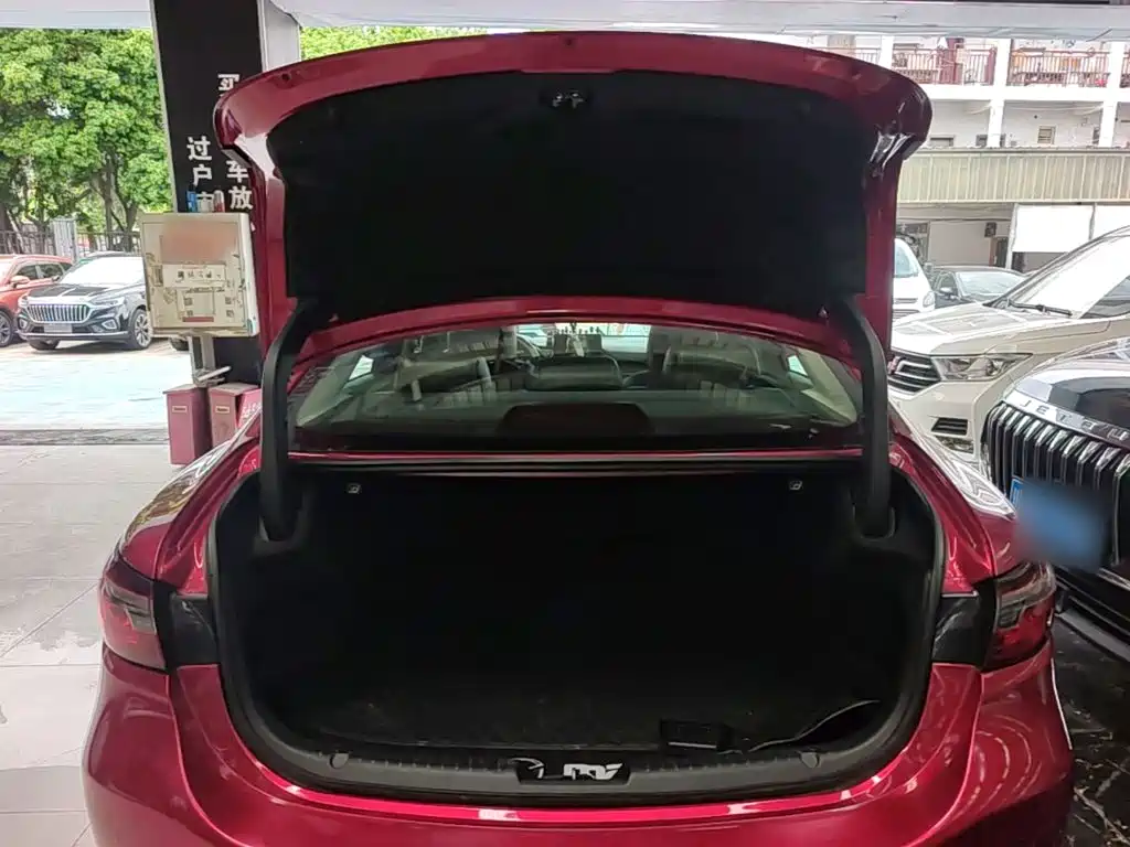 Mazda Atenza — миниатюра 19