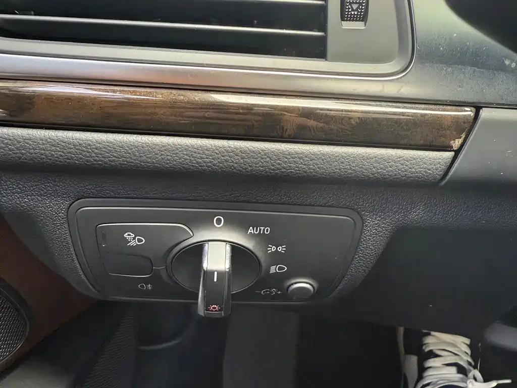 Audi A6L — миниатюра 11