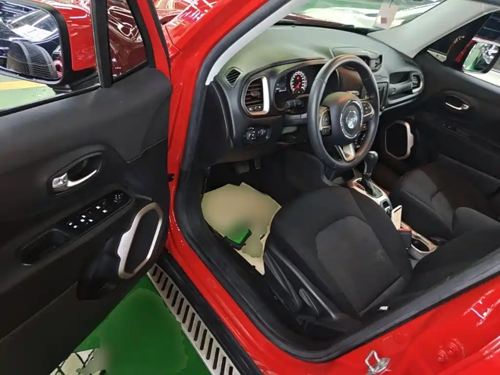 Jeep Renegade — миниатюра 16