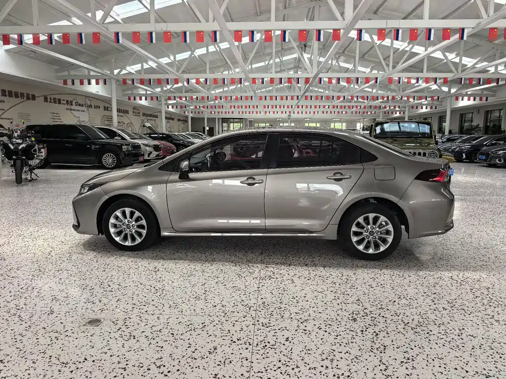 Toyota Corolla — миниатюра 4