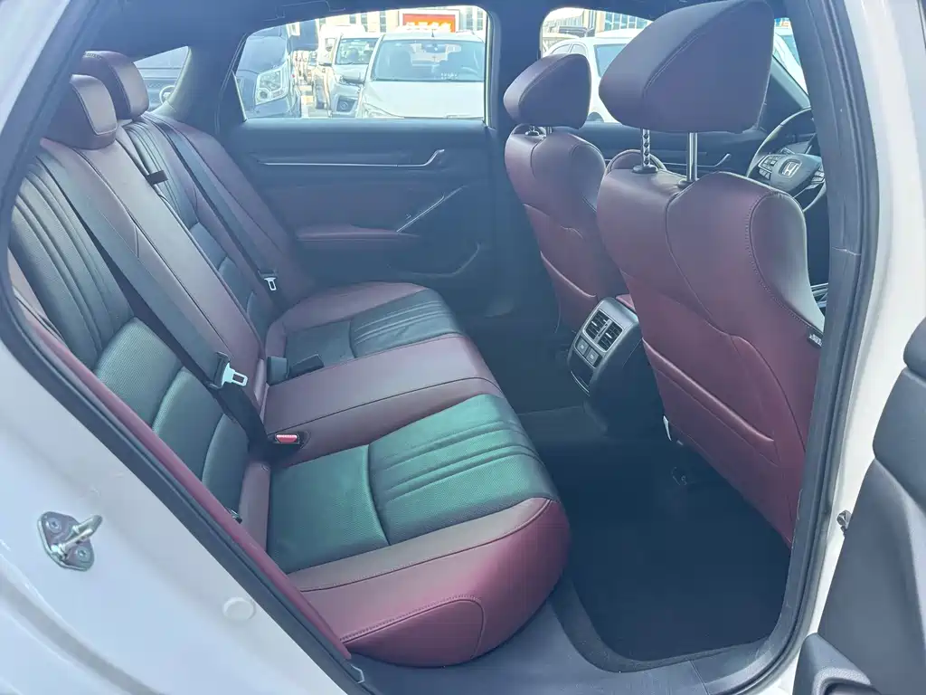 Honda Inspire — миниатюра 12