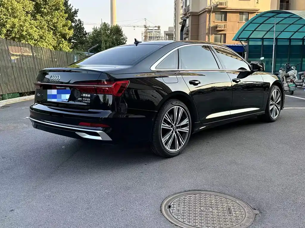 Audi A6L — миниатюра 6