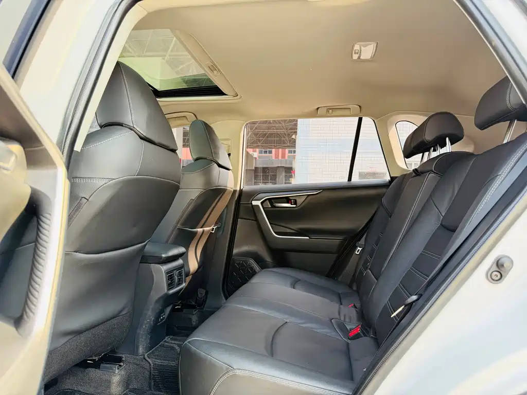 TOYOTA RAV4 RONGFANG