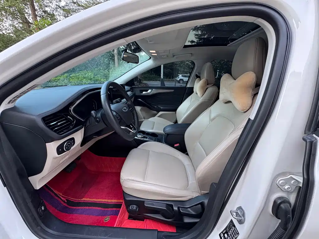 Ford Focus — миниатюра 4