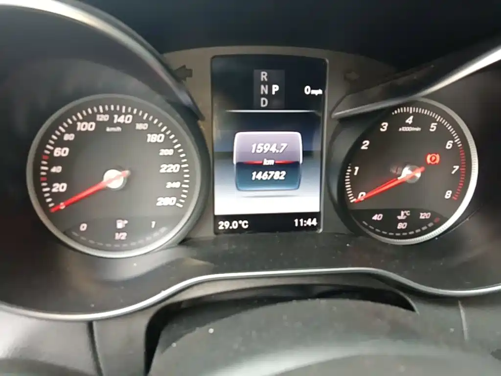 Mercedes-Benz C-Class — миниатюра 12