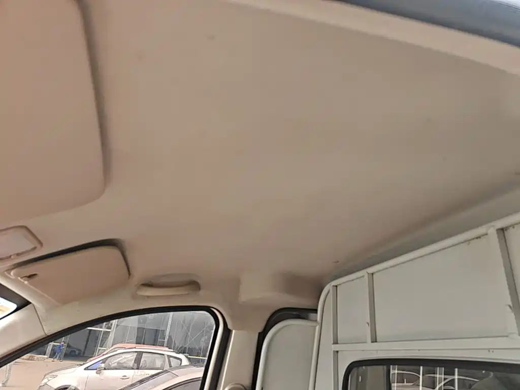 Wuling Hongguang V — миниатюра 18