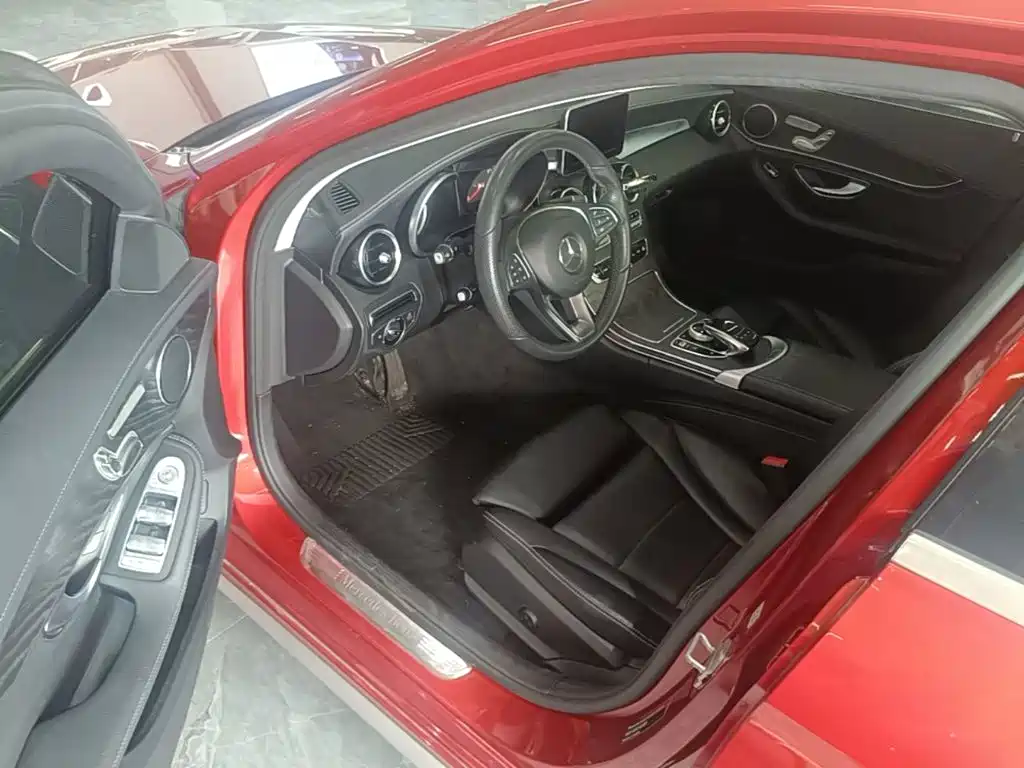 Mercedes-Benz C-Class — миниатюра 16