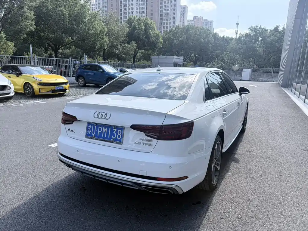 Audi A4L — миниатюра 10