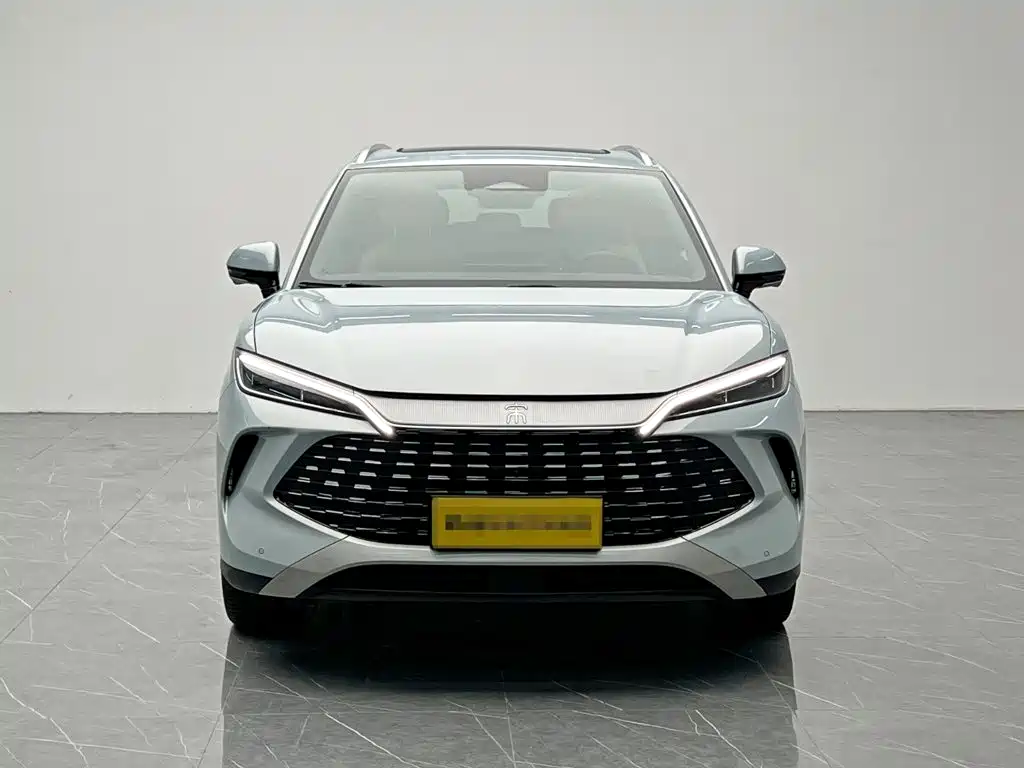 BYD L DM-i — миниатюра 2