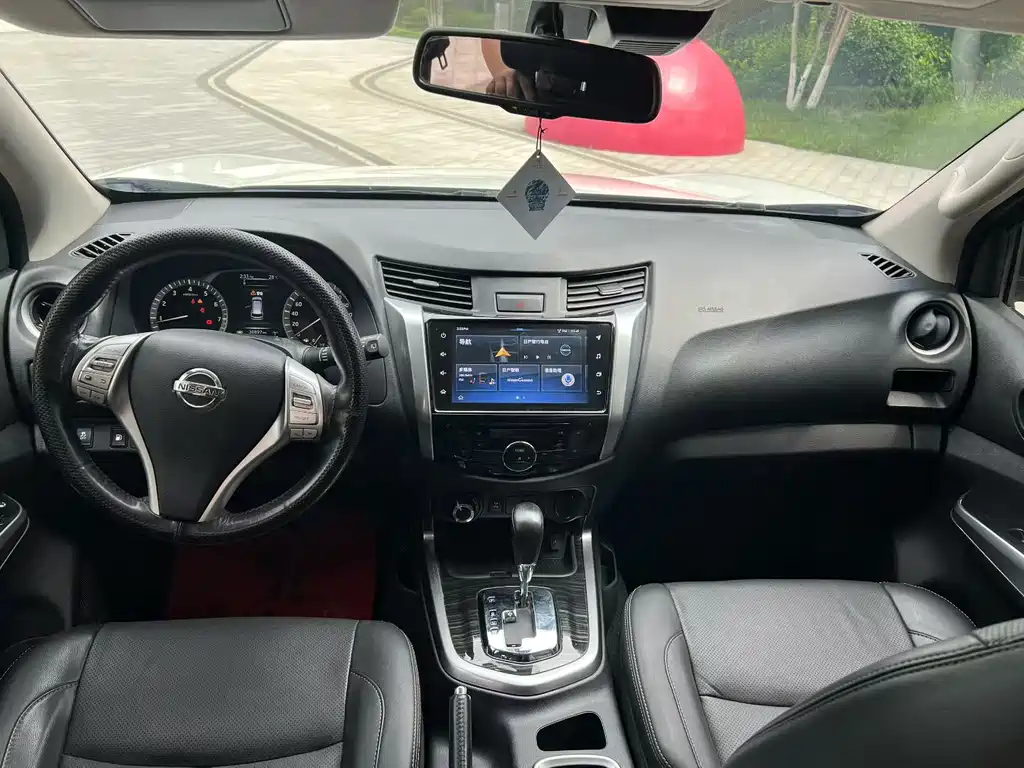 Nissan Terra — миниатюра 5
