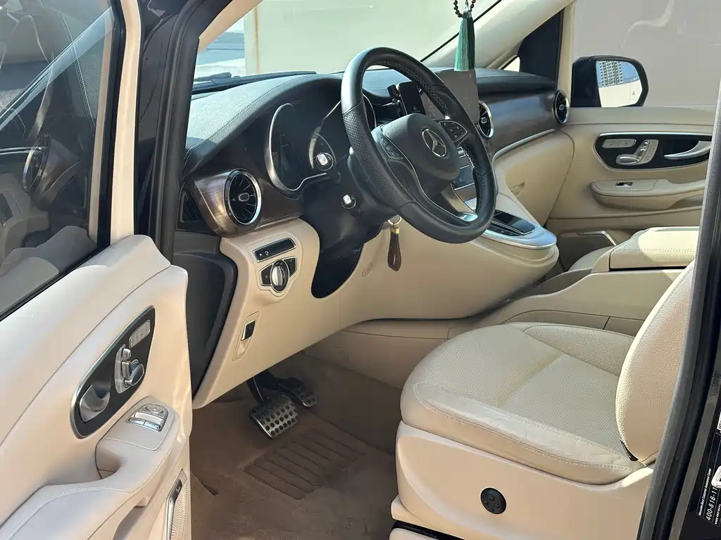 MERCEDES-BENZ V CLASS