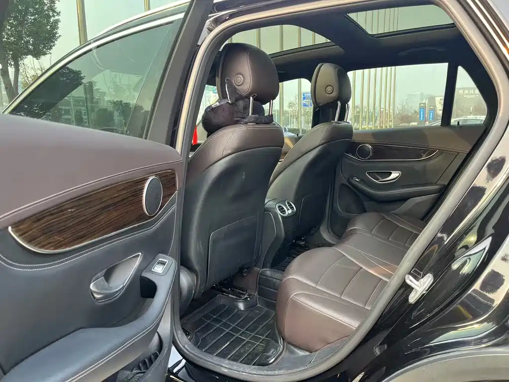 Mercedes-Benz GLC — миниатюра 8