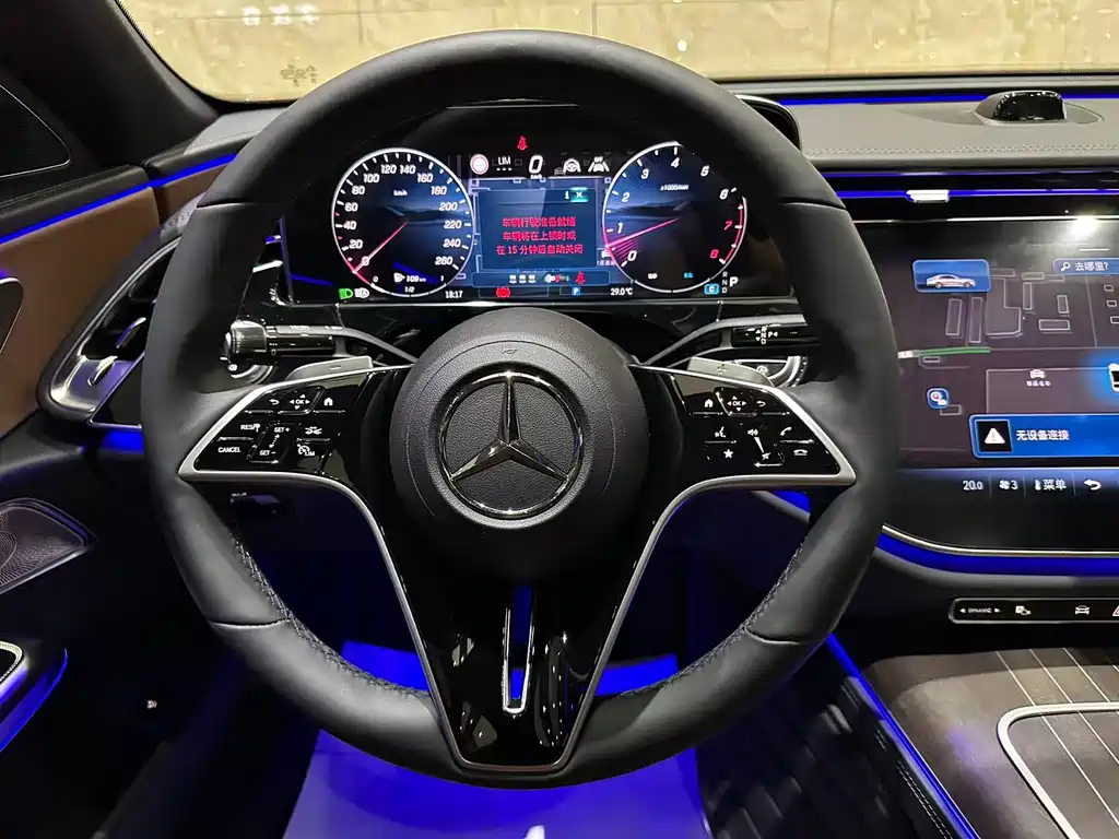 Mercedes-Benz E-Class — миниатюра 7