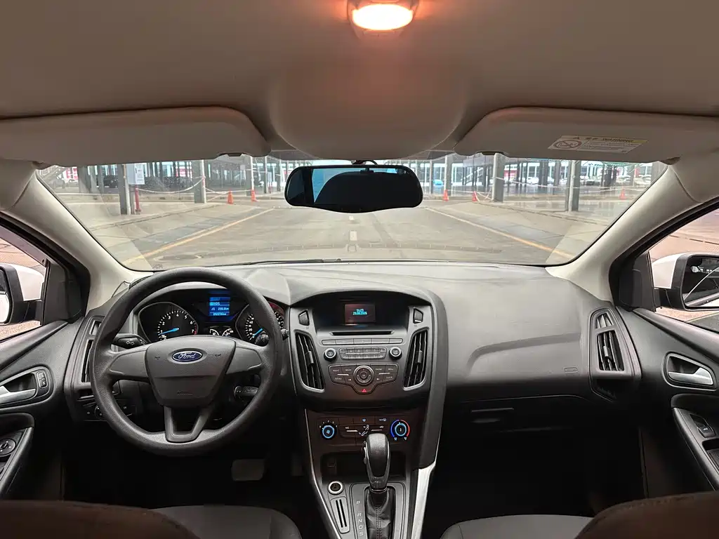 Ford Focus — миниатюра 4