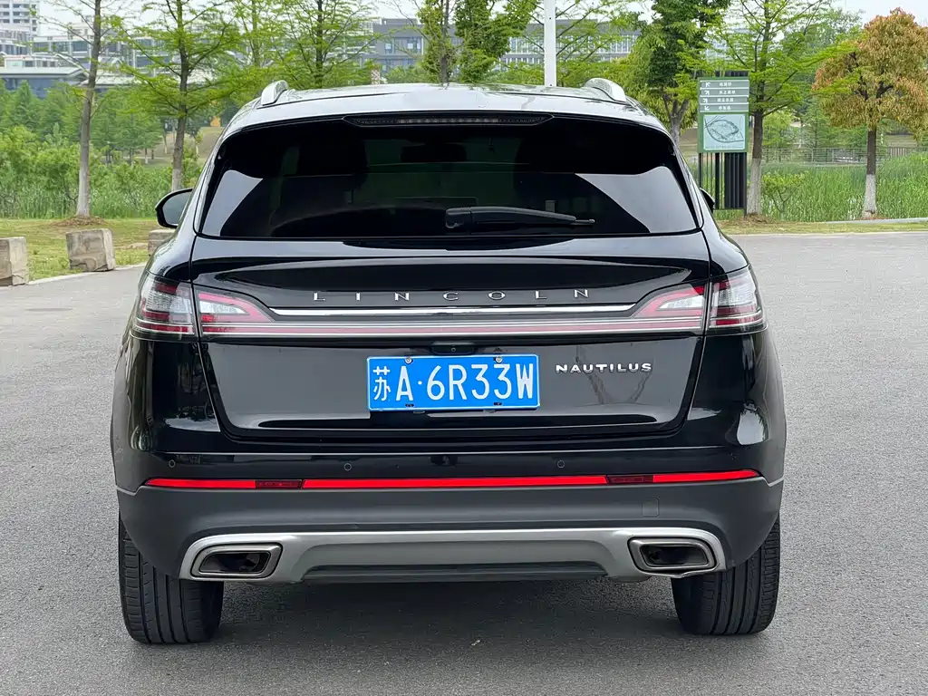 Lincoln Nautilus 2021 2.0T Premium