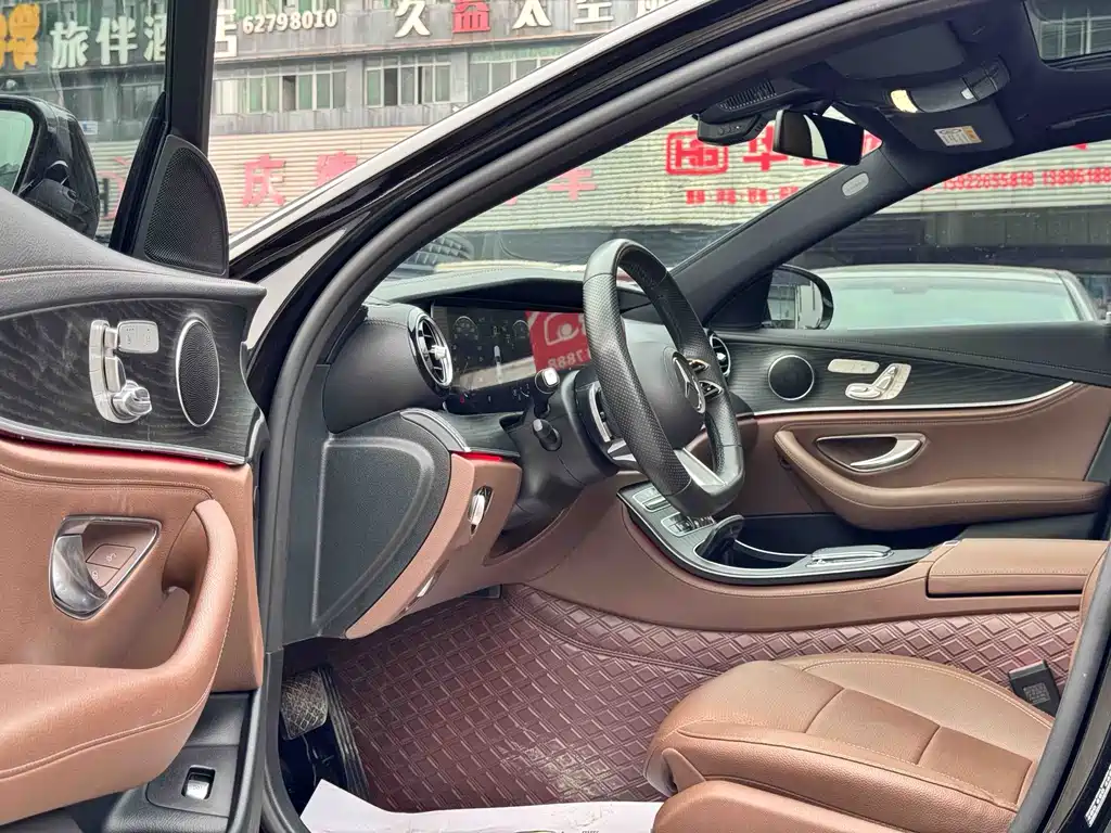 MERCEDES-BENZ E CLASS