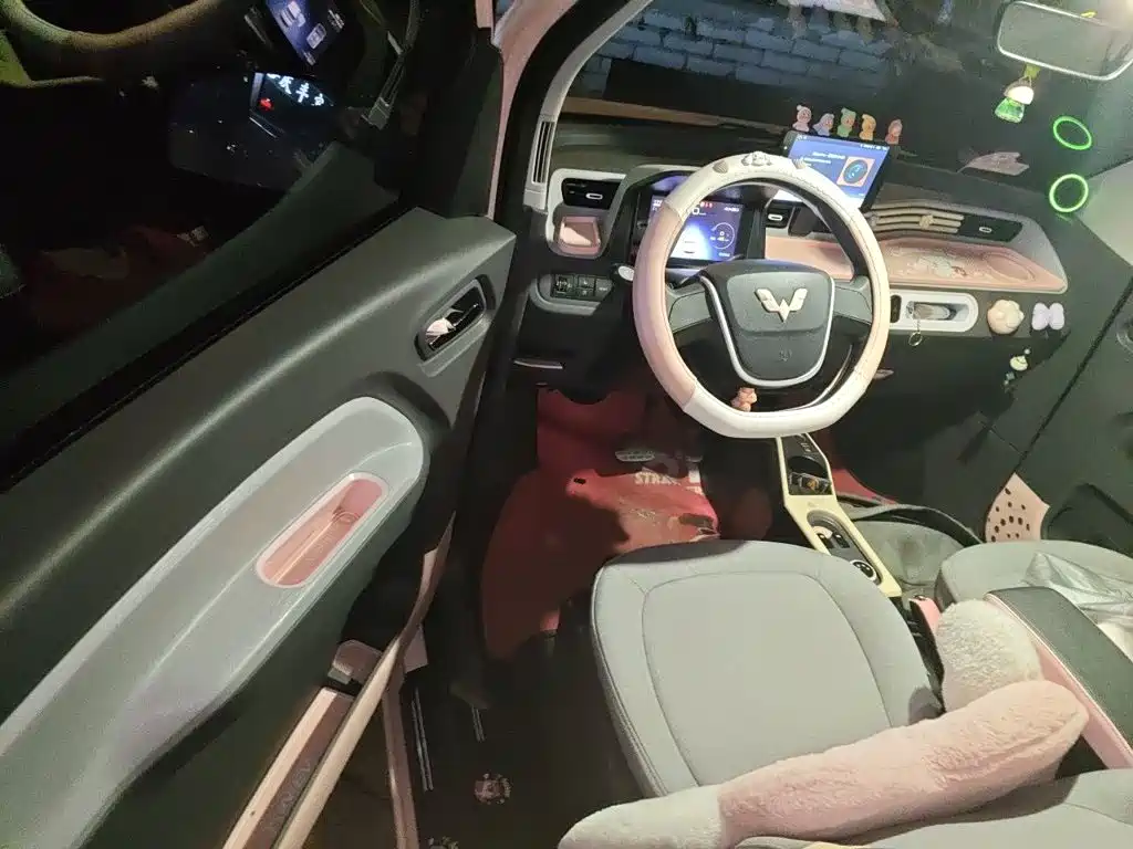 Wuling MINIEV — миниатюра 17