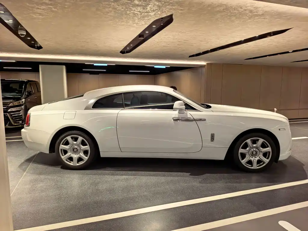 Rolls-Royce Wraith — миниатюра 17