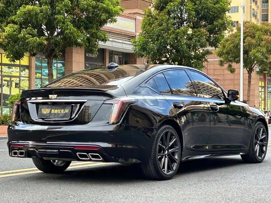 Cadillac CT5 — миниатюра 5