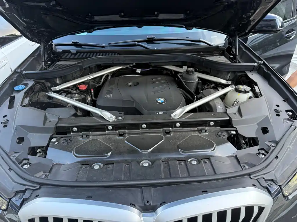 BMW X5 — миниатюра 12