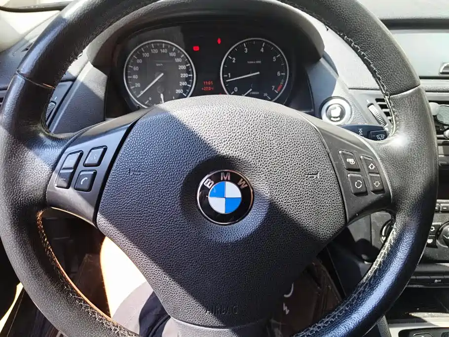 BMW X1 — миниатюра 15