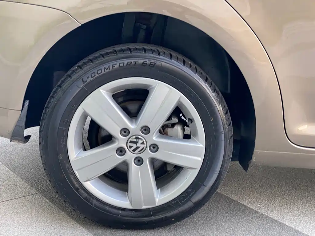 Volkswagen Touran — миниатюра 16