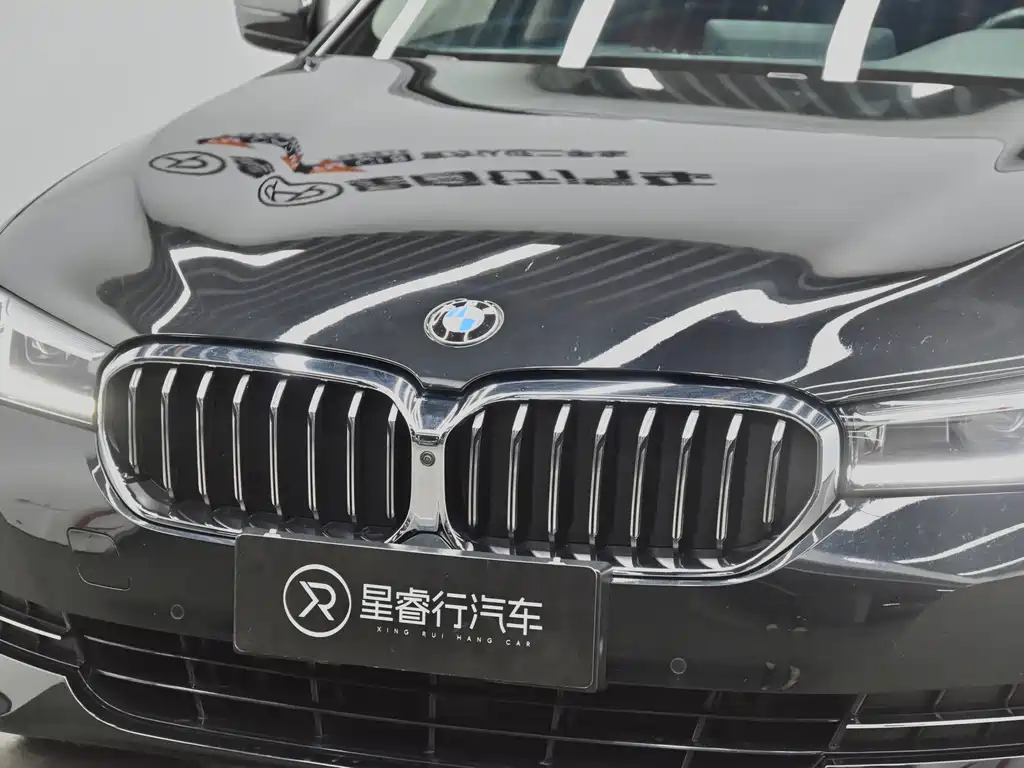 BMW 5 Series — миниатюра 29